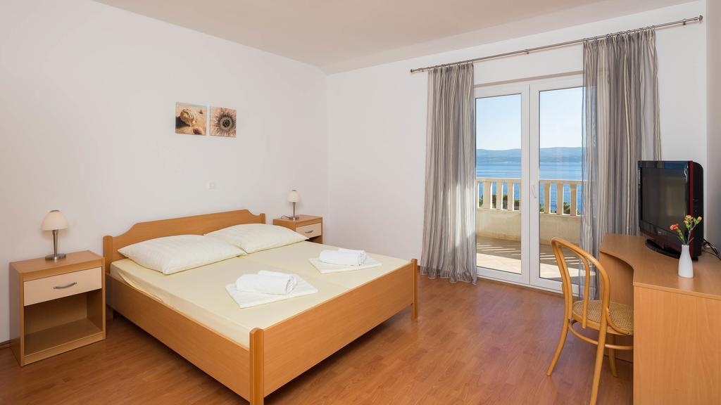 Beachfront Apartments Lara أوميس المظهر الخارجي الصورة