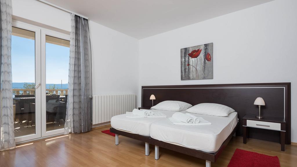 Beachfront Apartments Lara أوميس المظهر الخارجي الصورة