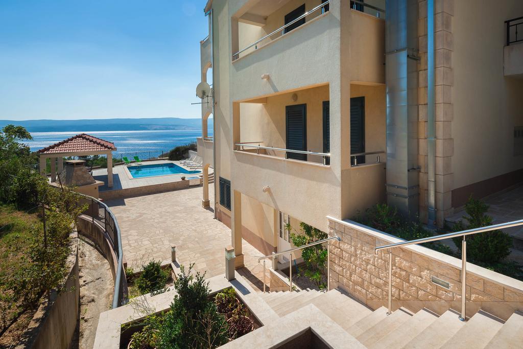 Beachfront Apartments Lara أوميس المظهر الخارجي الصورة