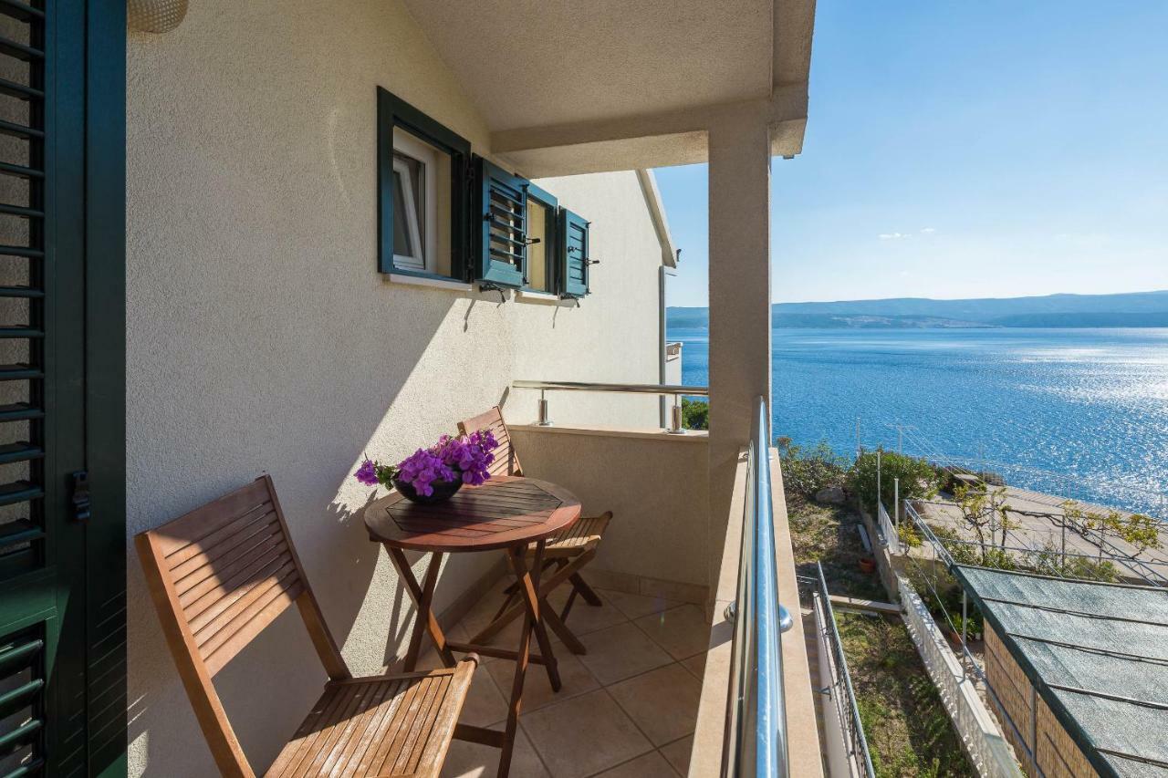 Beachfront Apartments Lara أوميس الغرفة الصورة